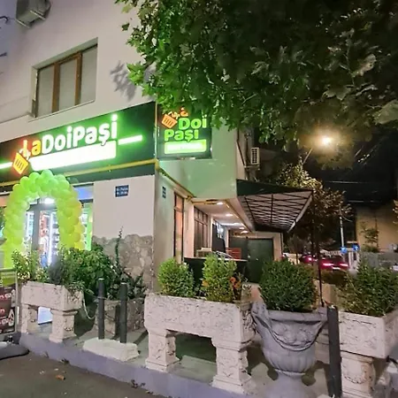 With Terrace 2 Appartement Bucarest