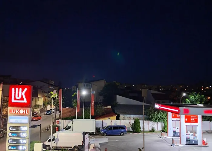 With Terrace 2 דירה בוקרשט