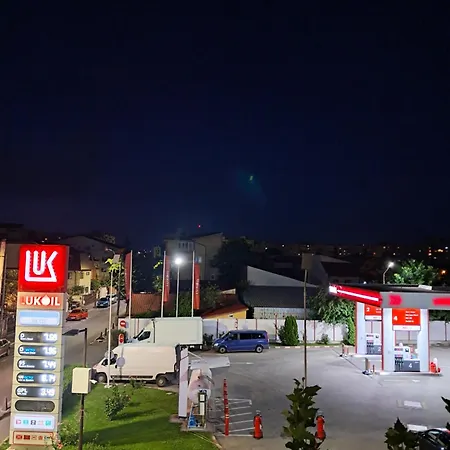 With Terrace 2 Апартаменты Бухарест